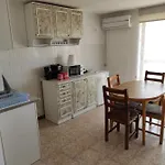 рибарска 8 * Sozopol