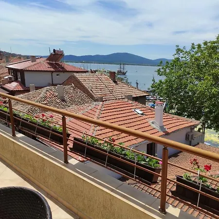Apartment рибарска 8 *